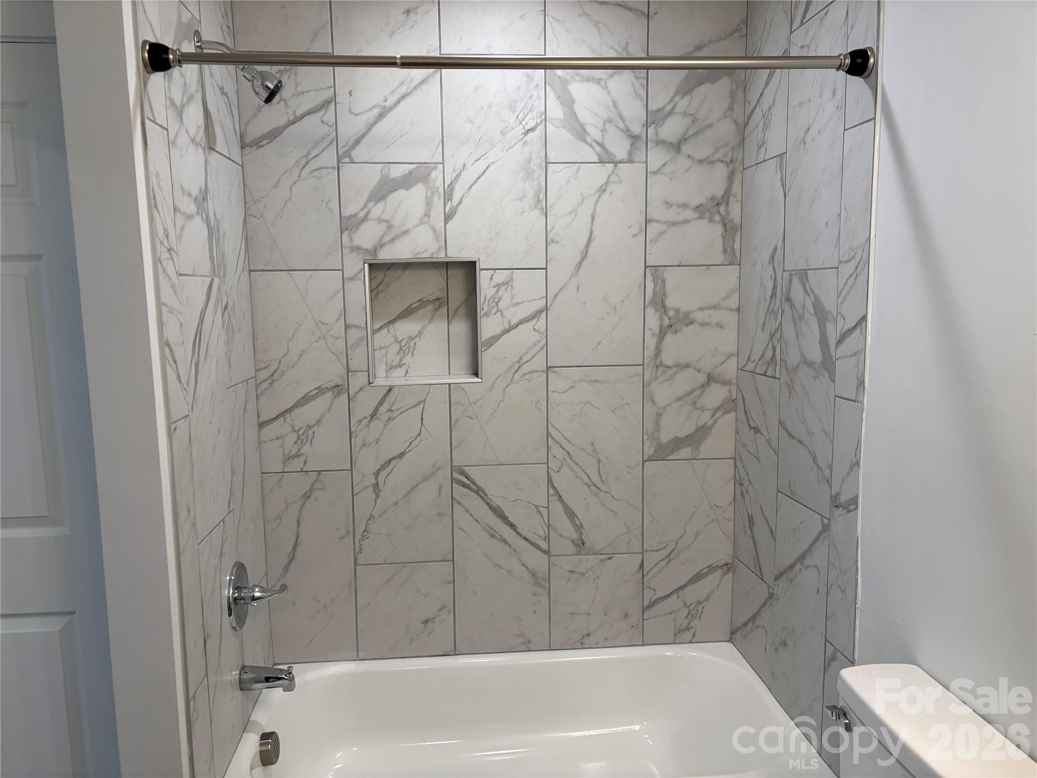 6211 Spanish Oak Road Property Photo 12