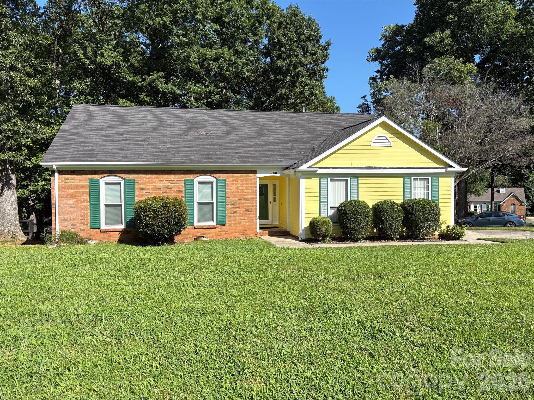 7500 Swedish Ivy Lane Property Photo 1