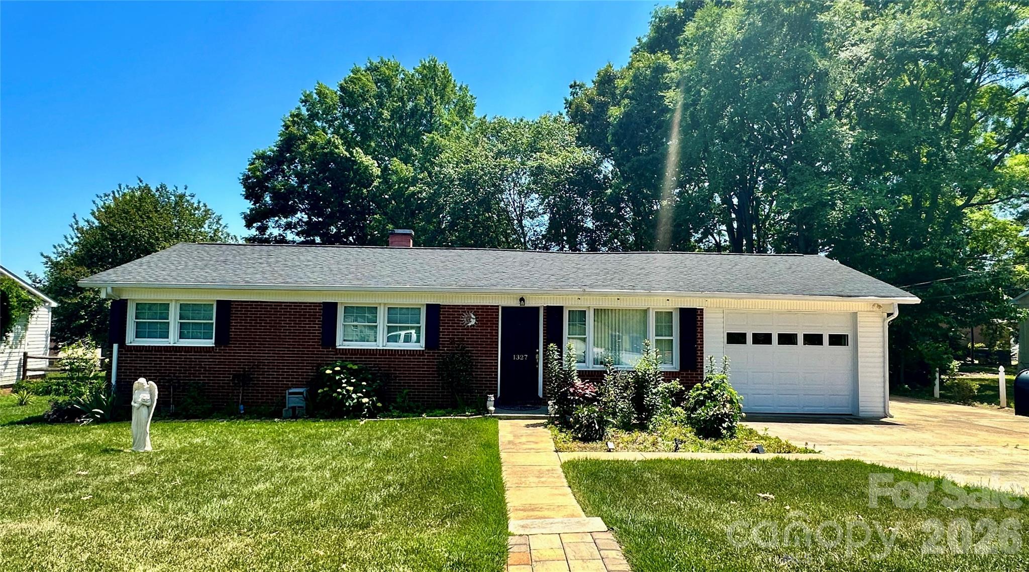 1327 Reid Street Property Photo 1