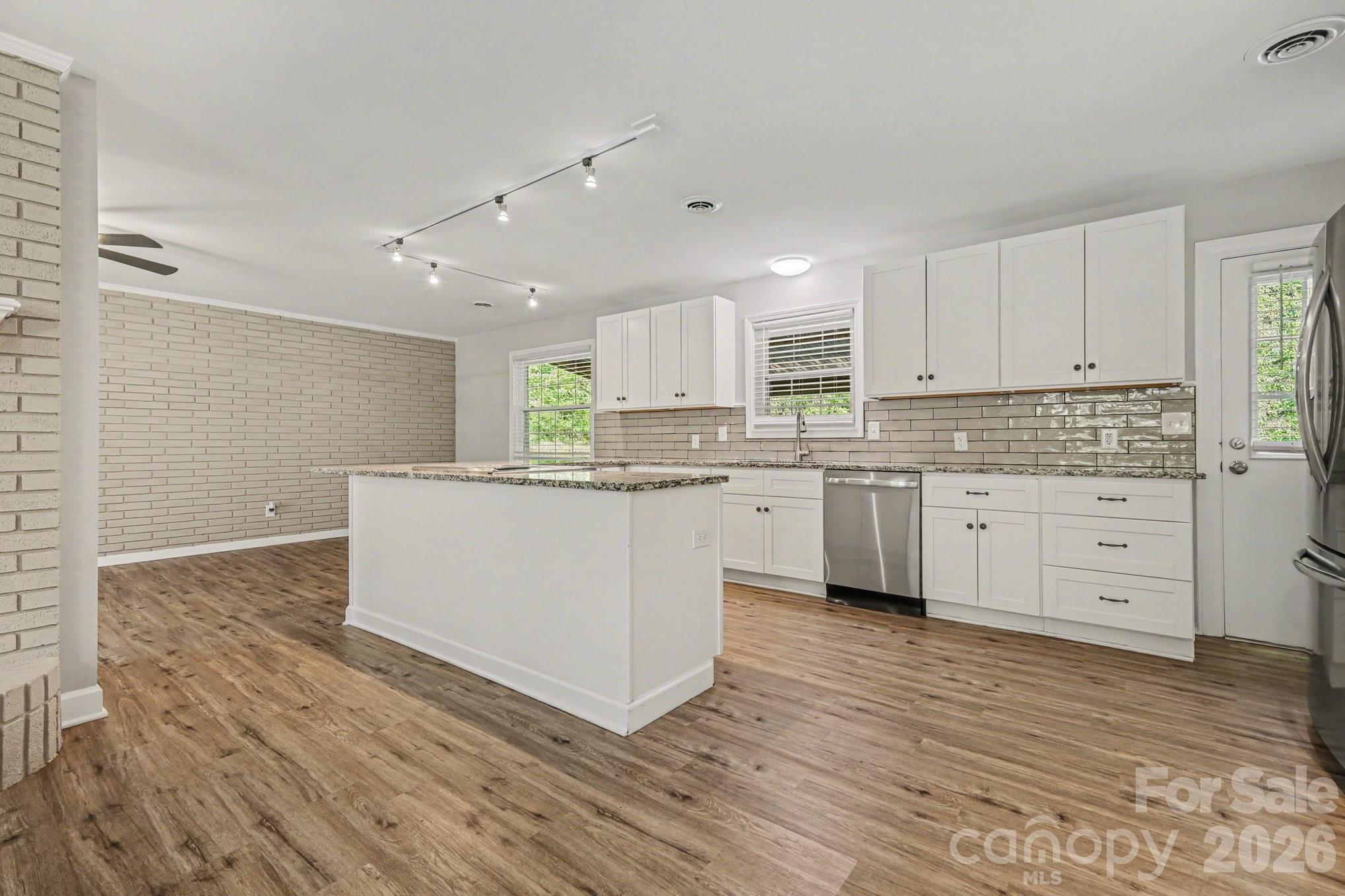 2330 18th Street Property Photo 5