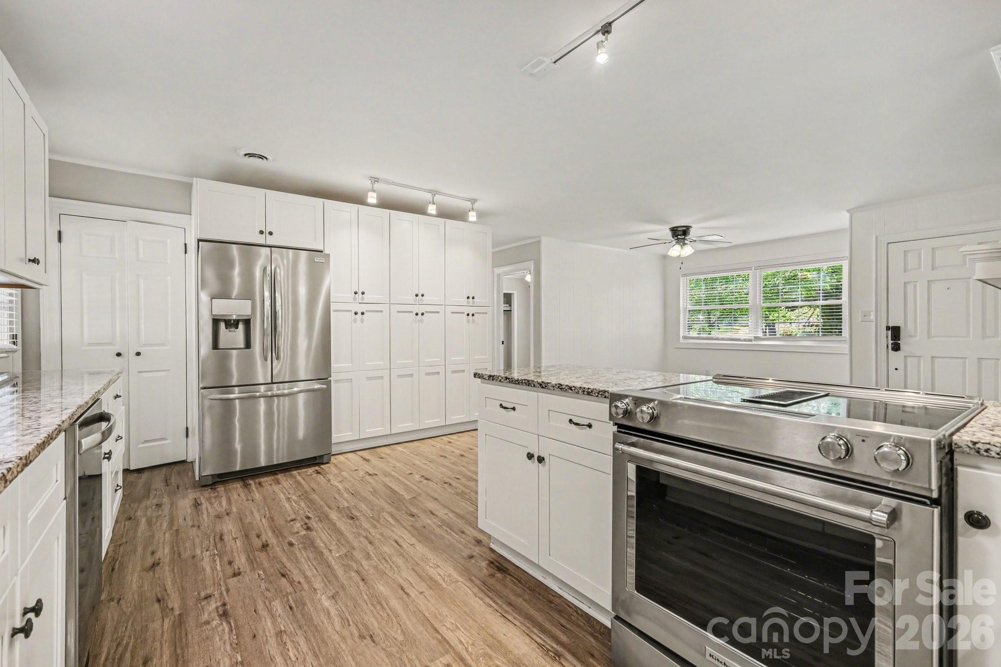 2330 18th Street Property Photo 6