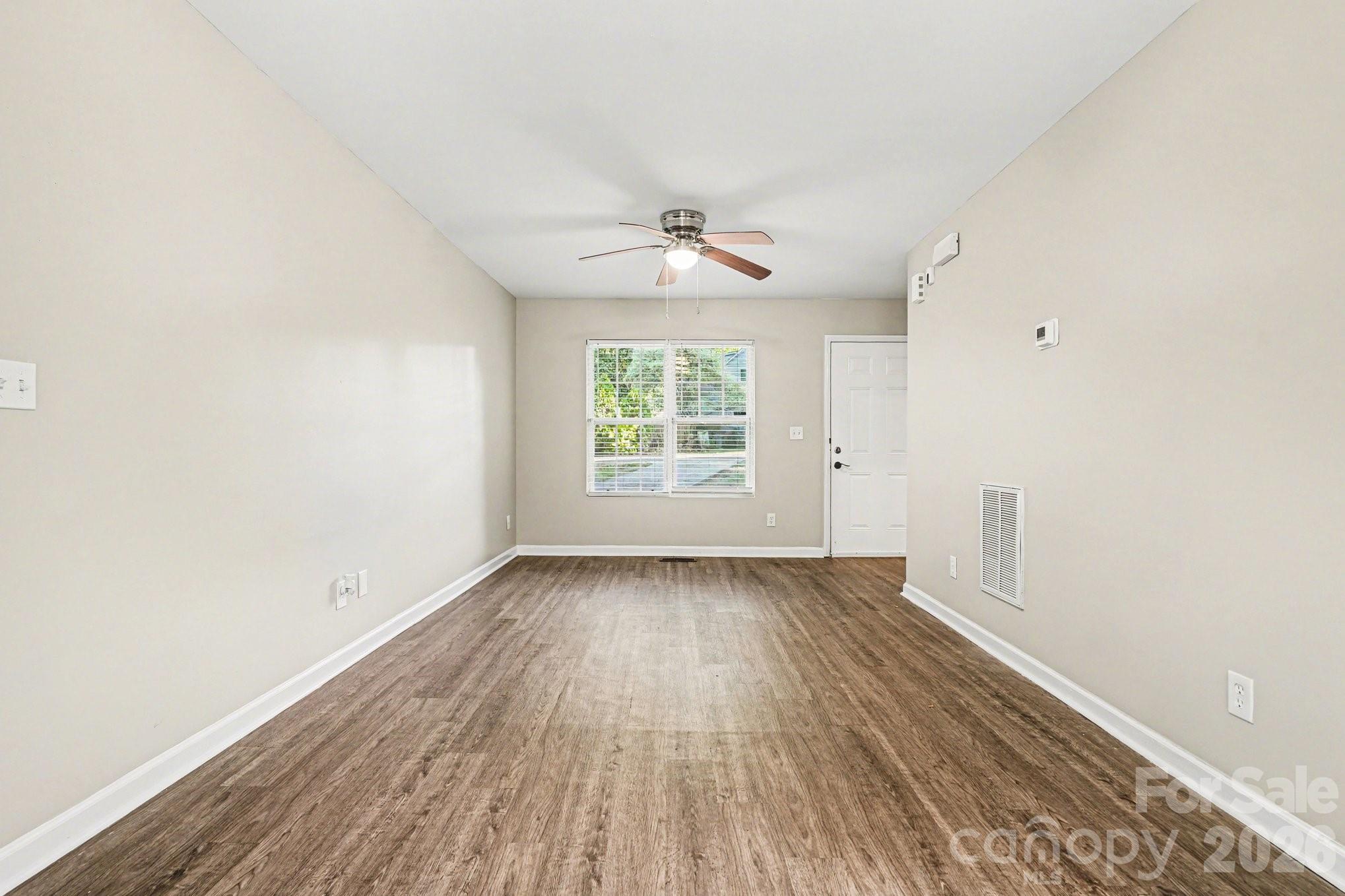 3409 Durham Lane Property Photo 5