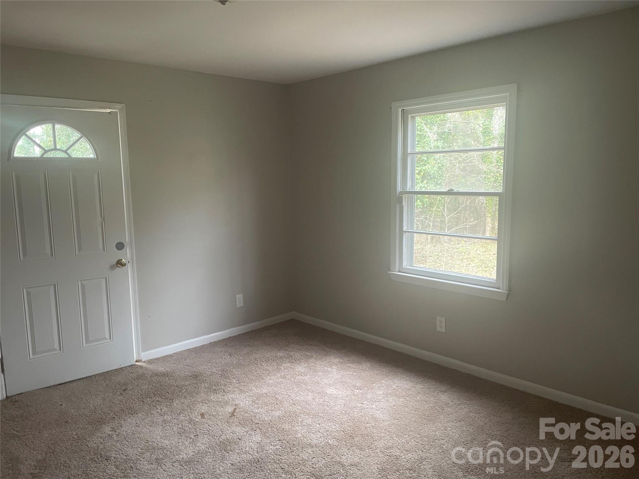 2801 Lyndell Way Property Photo 7