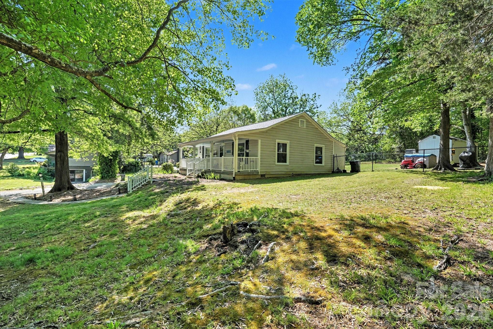 515 N Chapel Street Property Photo 7