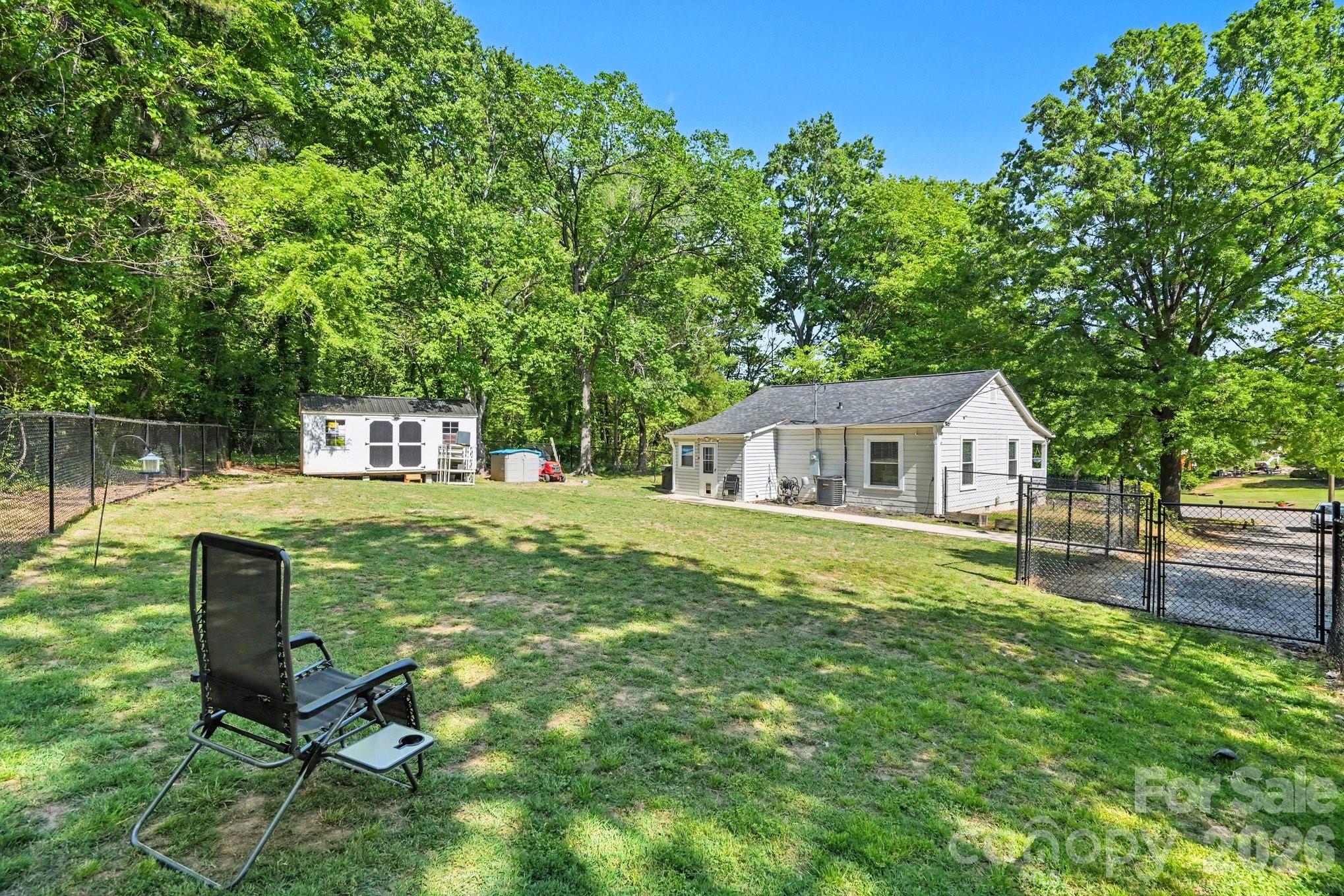 515 N Chapel Street Property Photo 20