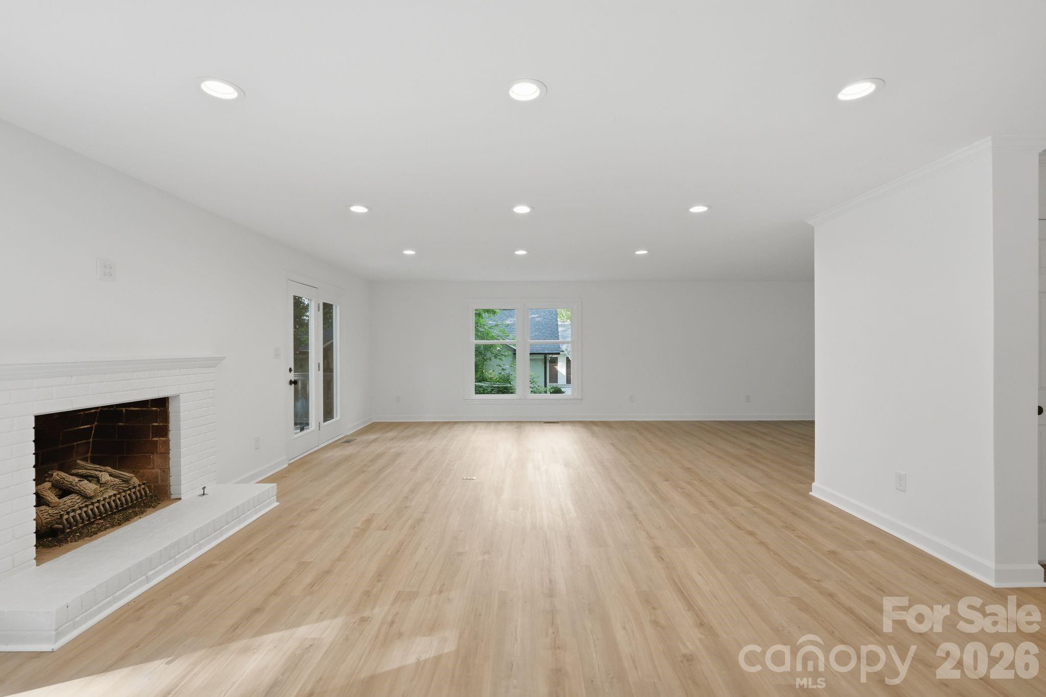 3323 Lincoln Lane Property Photo 17