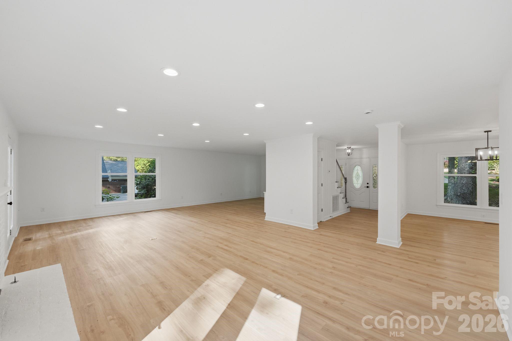 3323 Lincoln Lane Property Photo 18