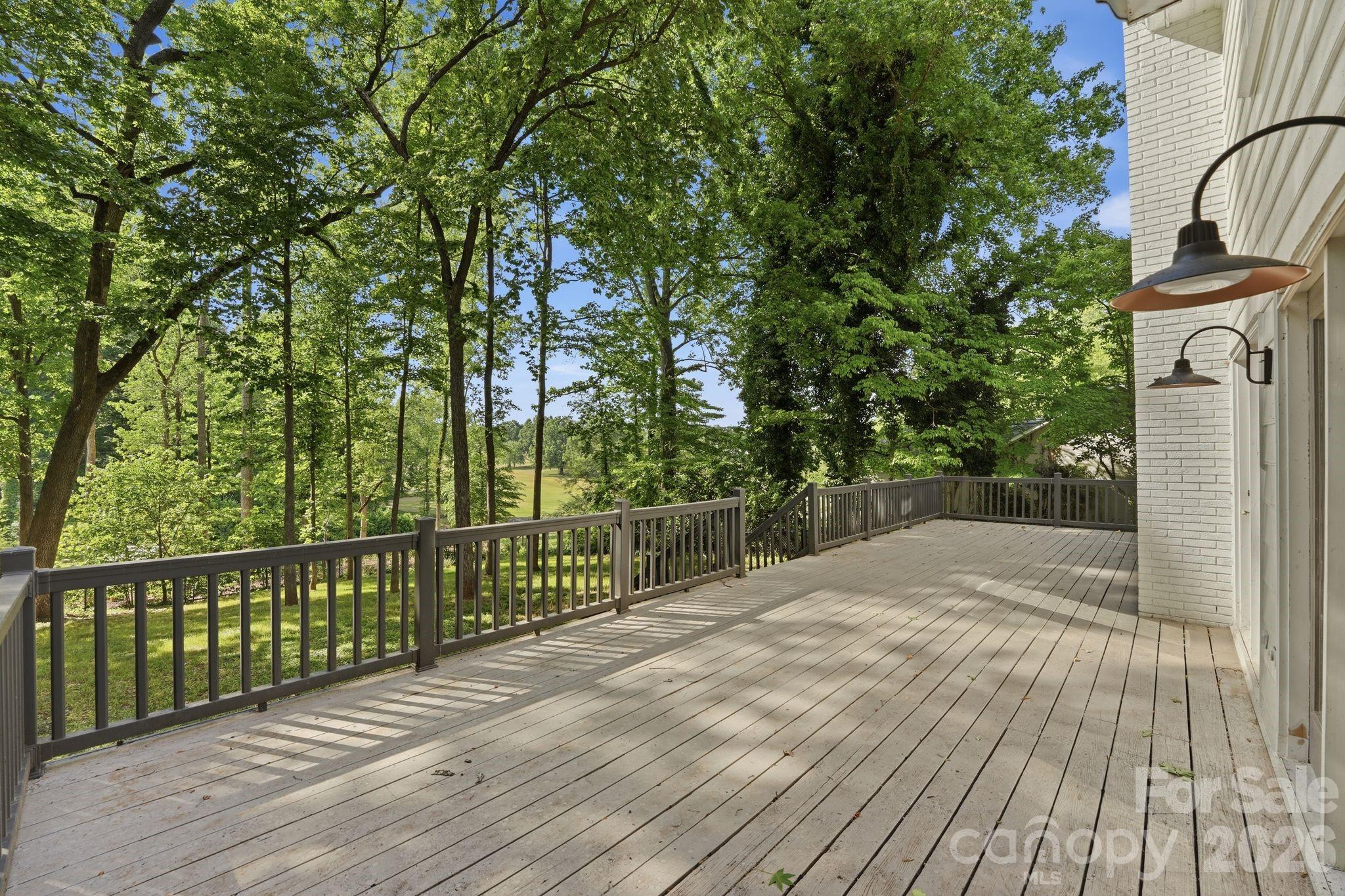 3323 Lincoln Lane Property Photo 42