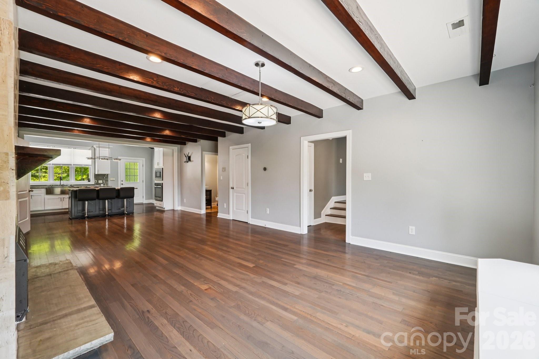 605 Allen Way Property Photo 9