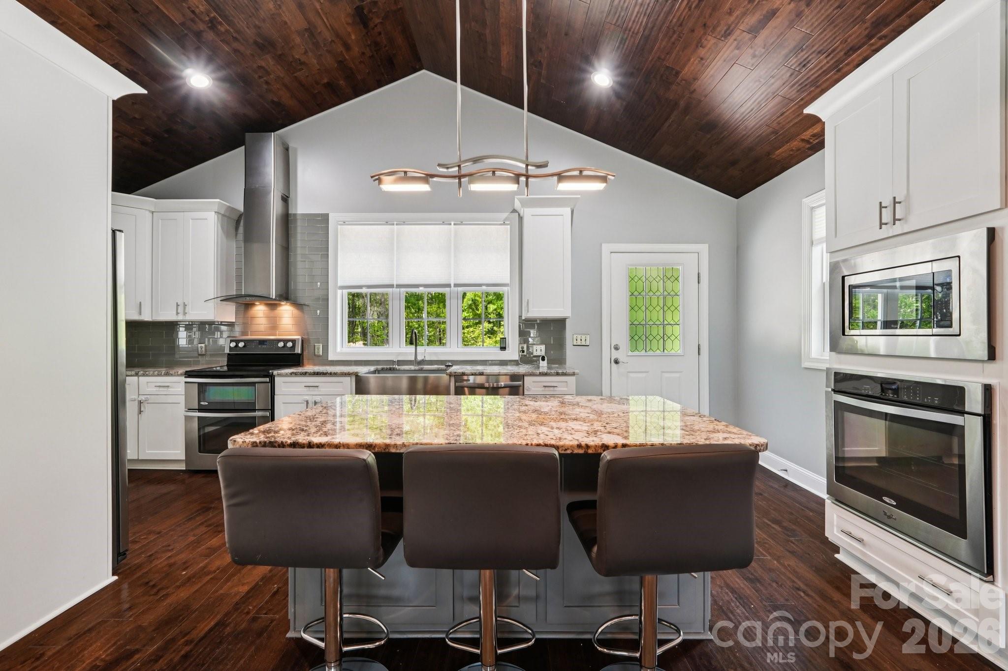 605 Allen Way Property Photo 14
