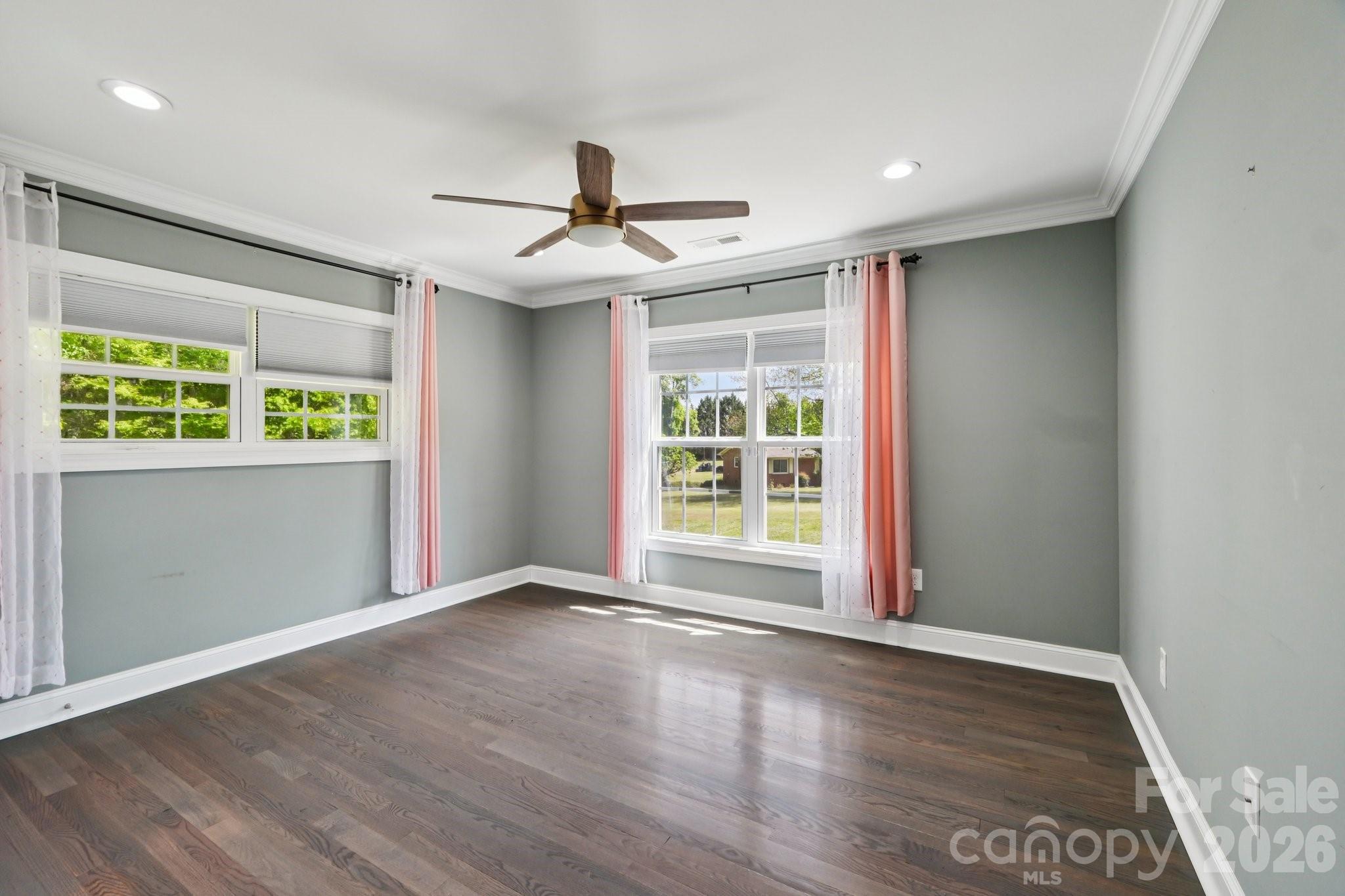 605 Allen Way Property Photo 24