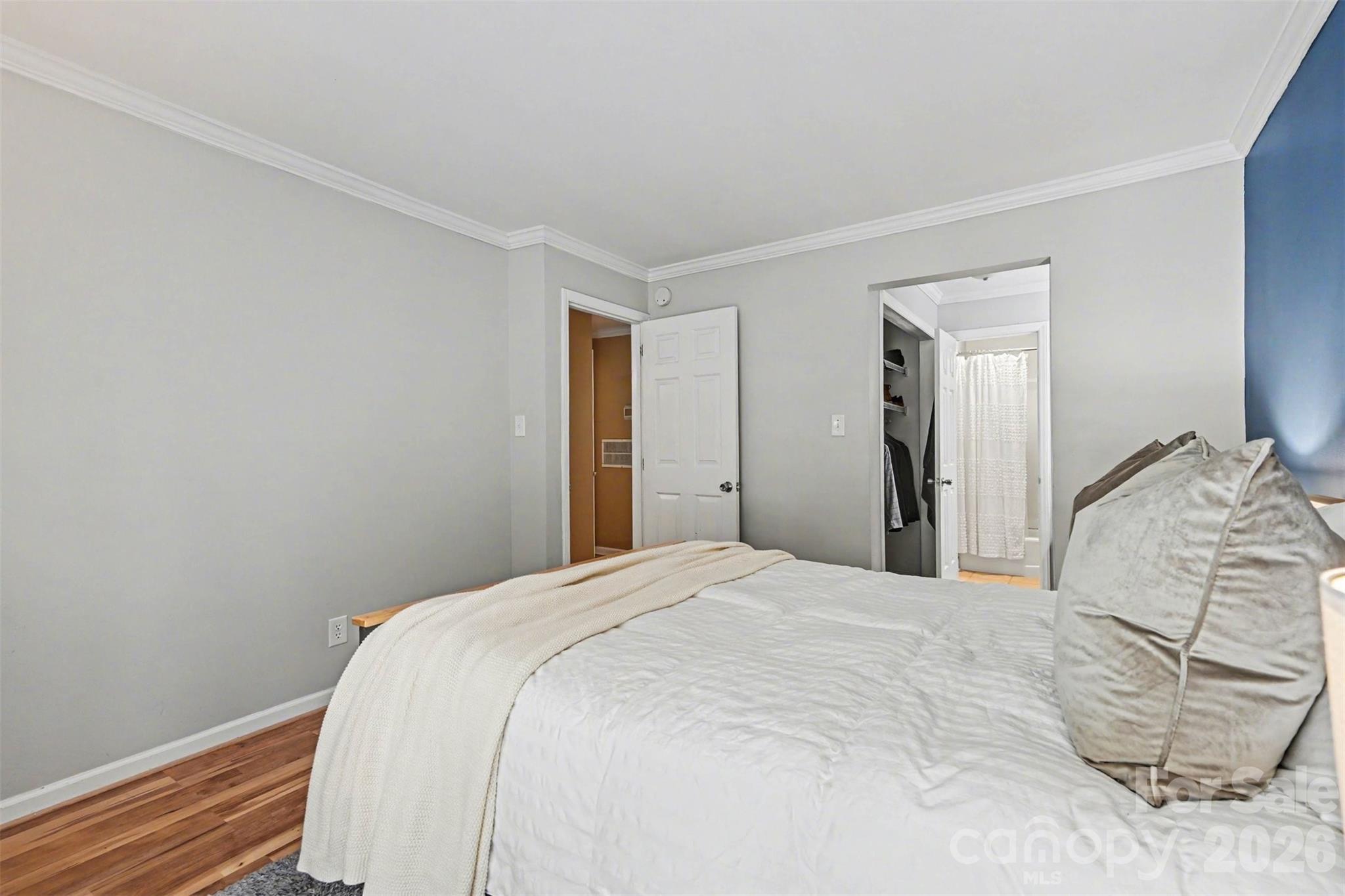 1109 E Morehead Street 5 Property Photo 20