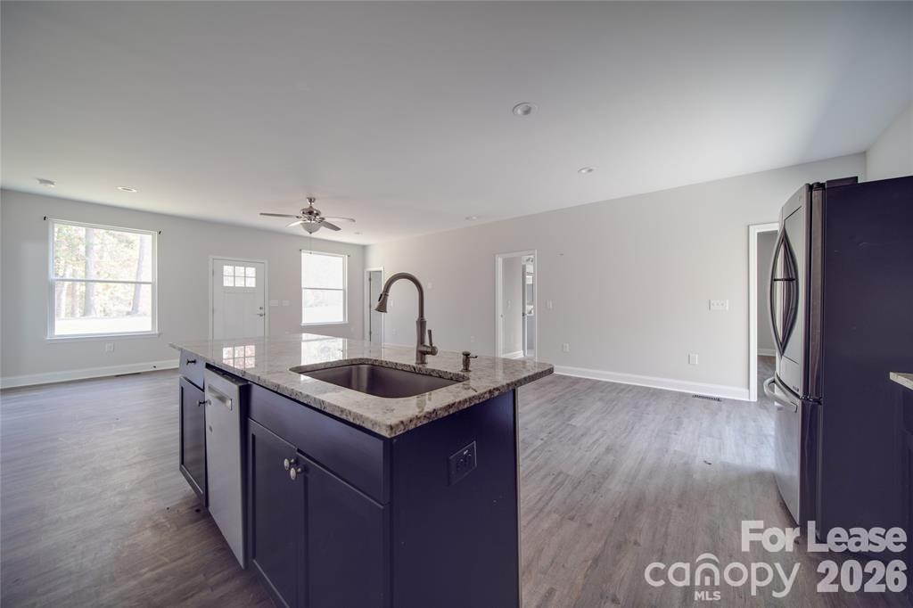 112 Rockwell Court Property Photo 7