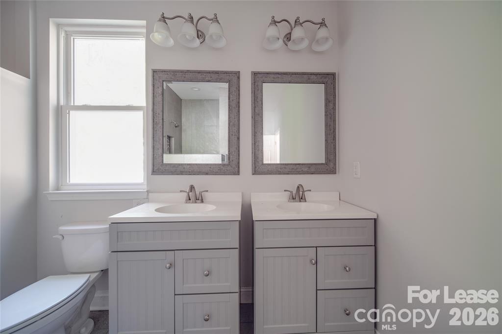 112 Rockwell Court Property Photo 10