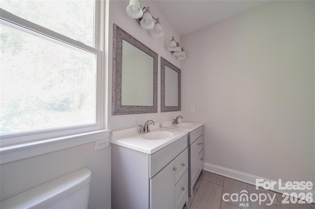112 Rockwell Court Property Photo 12