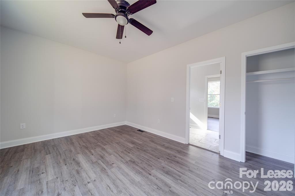 112 Rockwell Court Property Photo 32