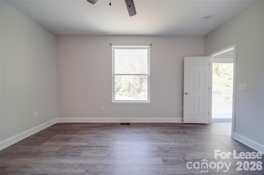 112 Rockwell Court Property Photo 35