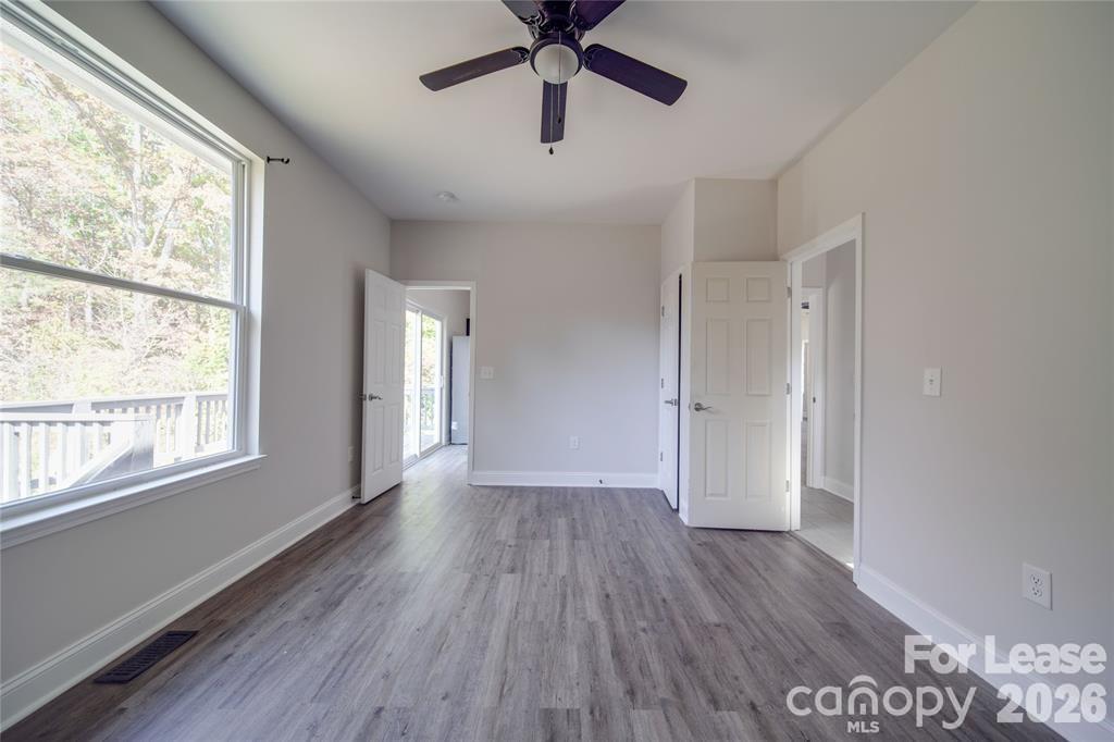112 Rockwell Court Property Photo 37