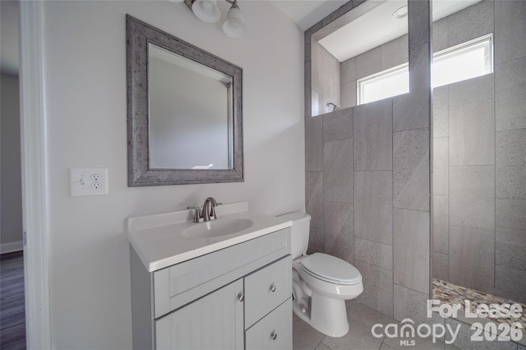 112 Rockwell Court Property Photo 40