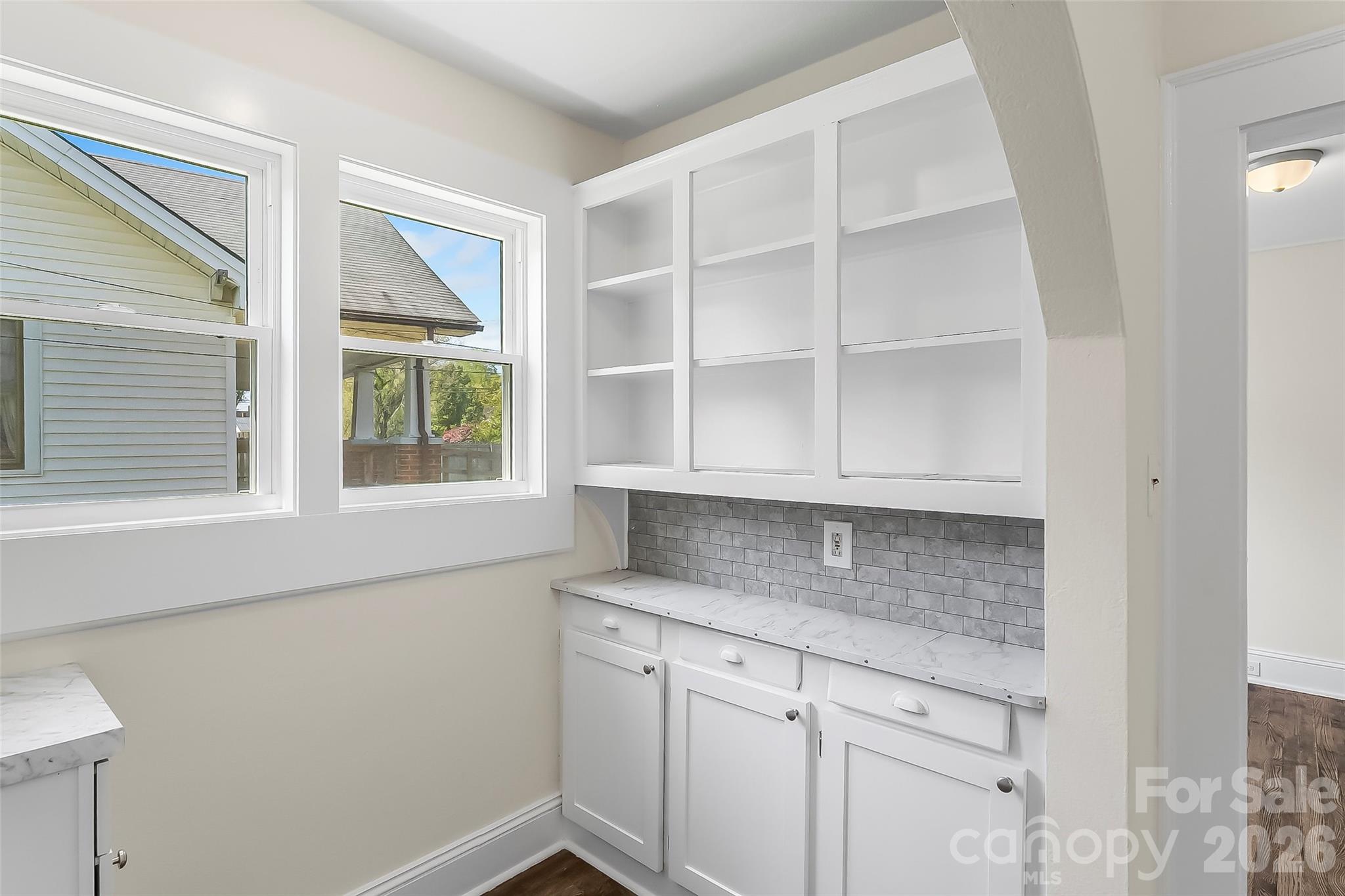 608 E Concord Street Property Photo 10
