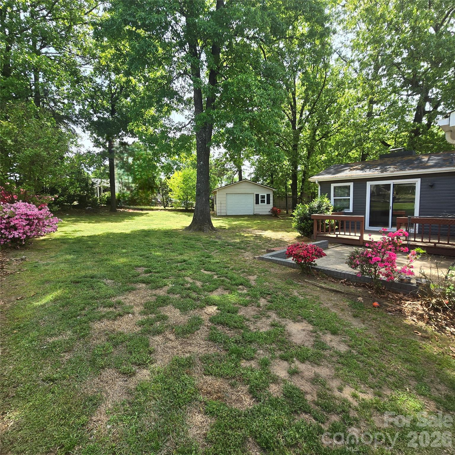 421 Kingfield Drive Property Photo 17