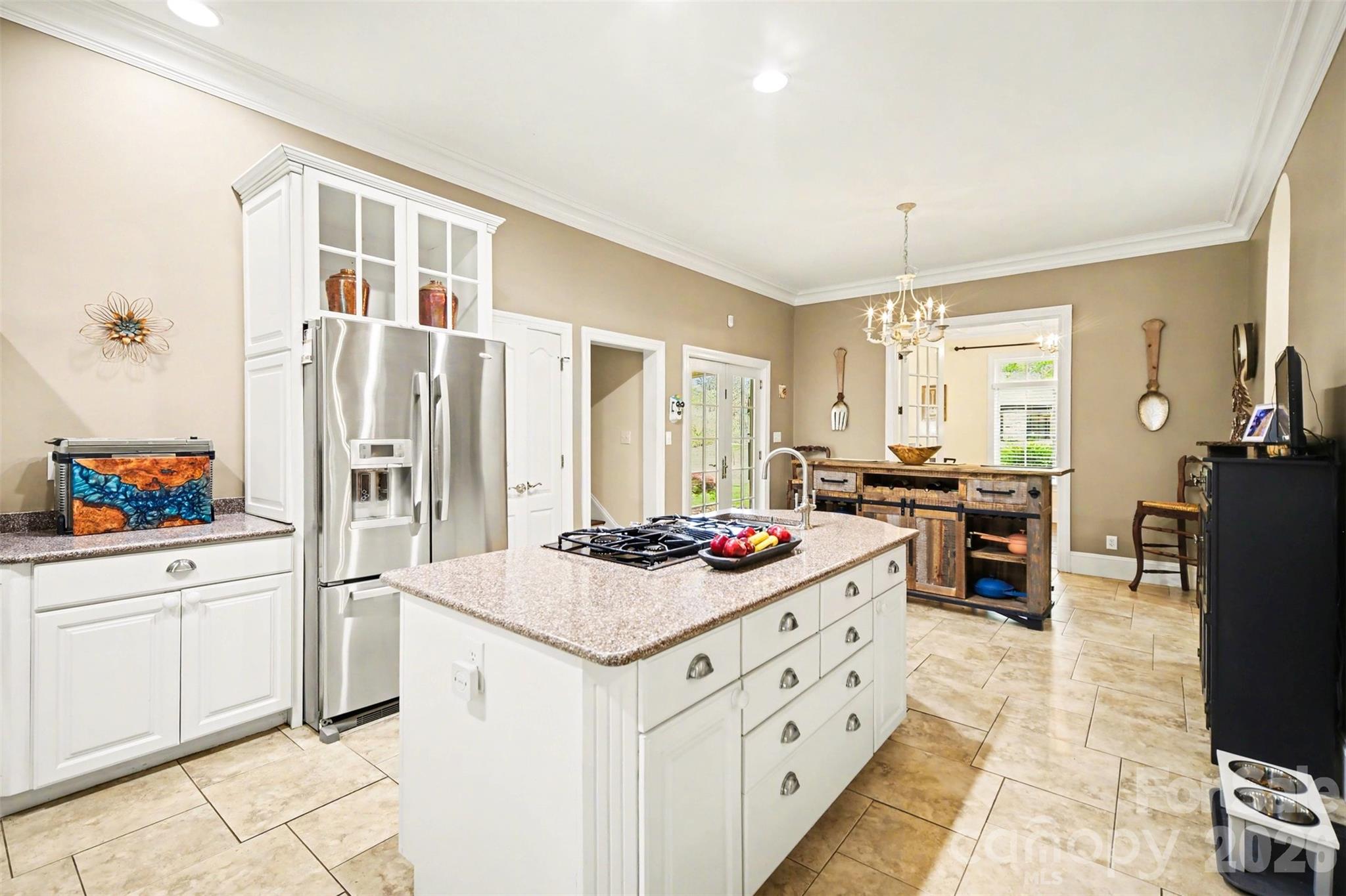 2929 Laura Road Property Photo 13