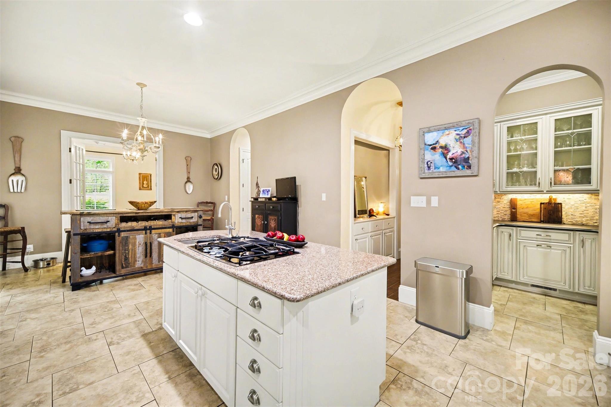 2929 Laura Road Property Photo 15