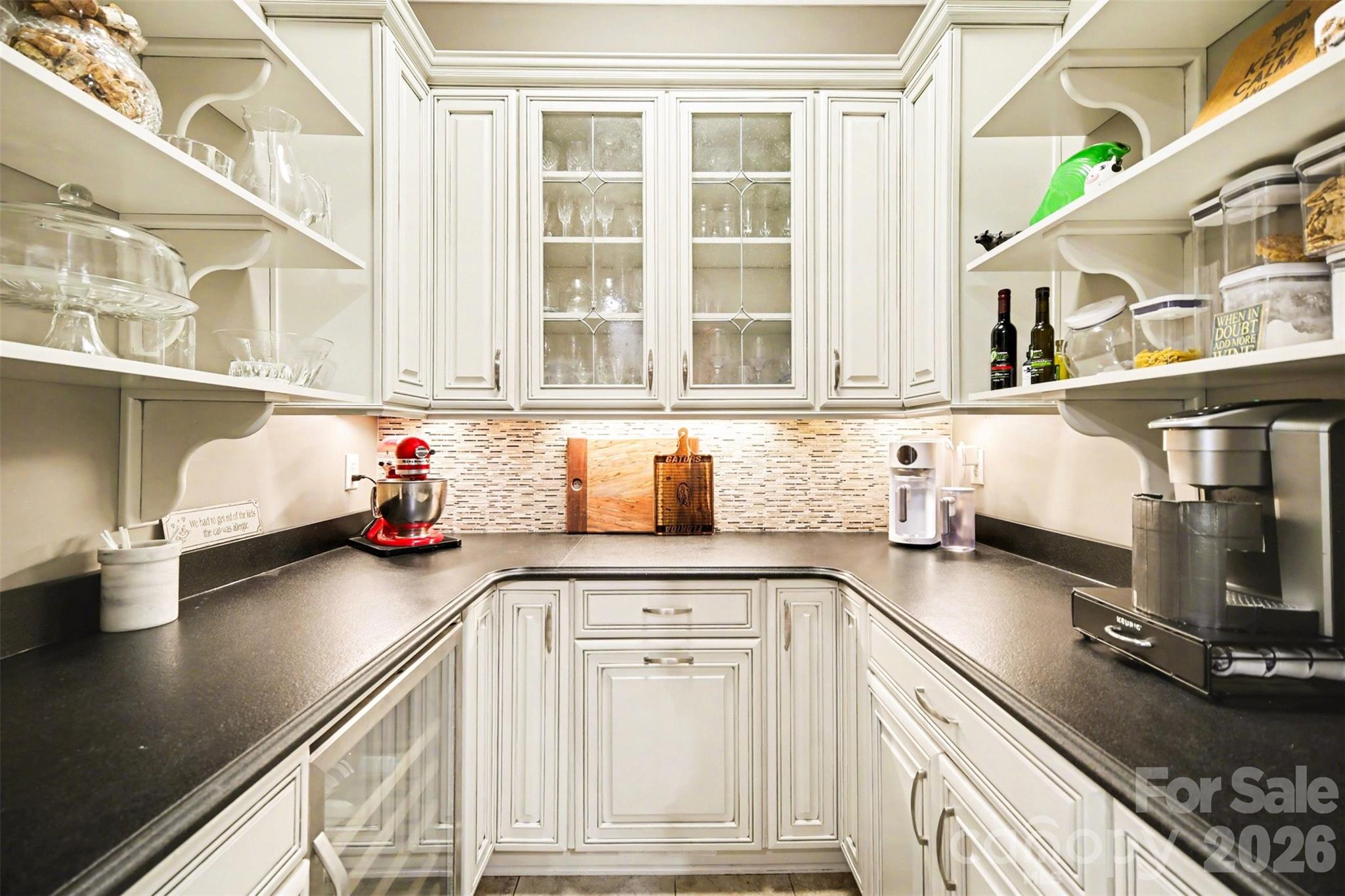 2929 Laura Road Property Photo 16