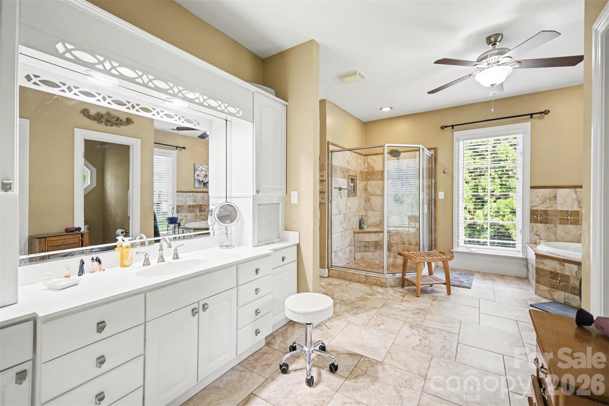 2929 Laura Road Property Photo 25