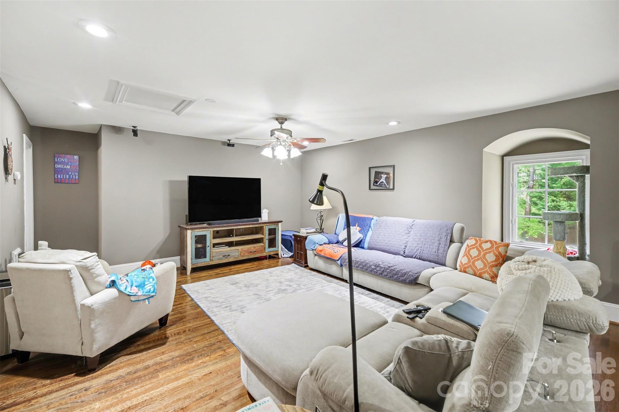 2929 Laura Road Property Photo 31