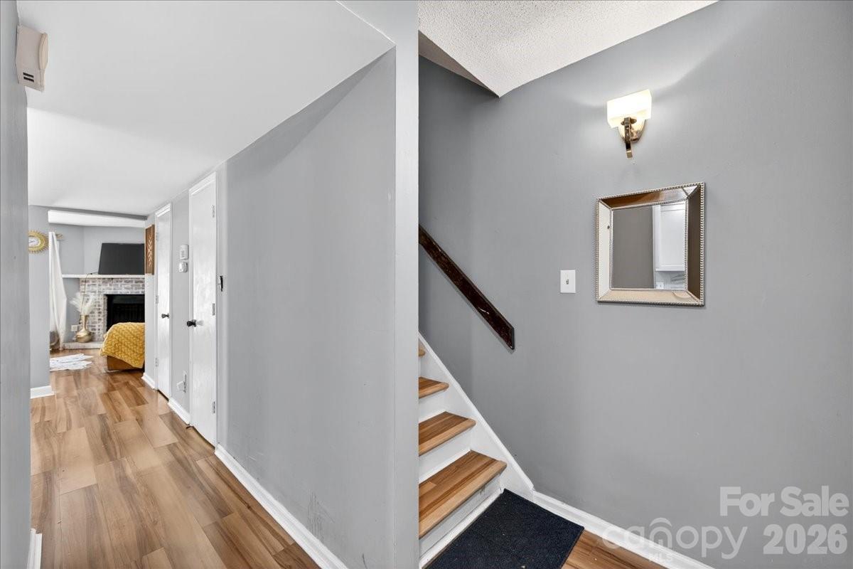 8007 Horse Chestnut Lane Property Photo 5