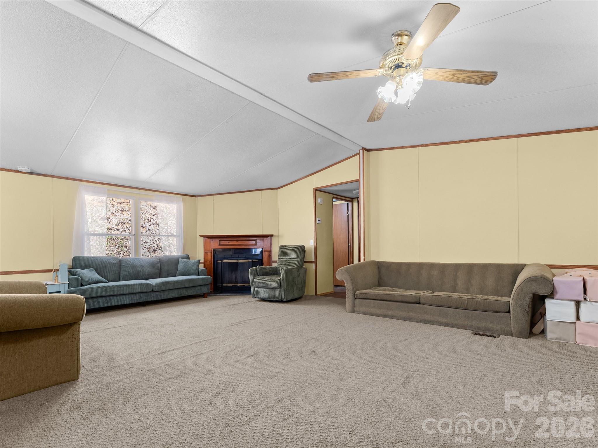 301 Matthew Lane Property Photo 2