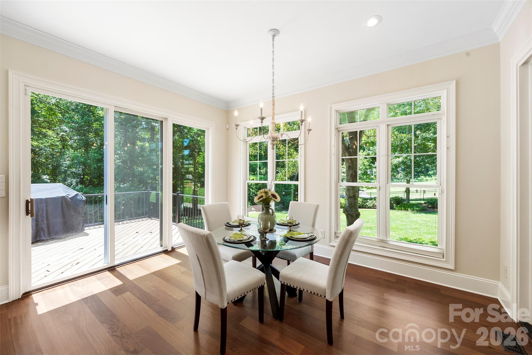 3729 Eaglebrook Drive Property Photo 12