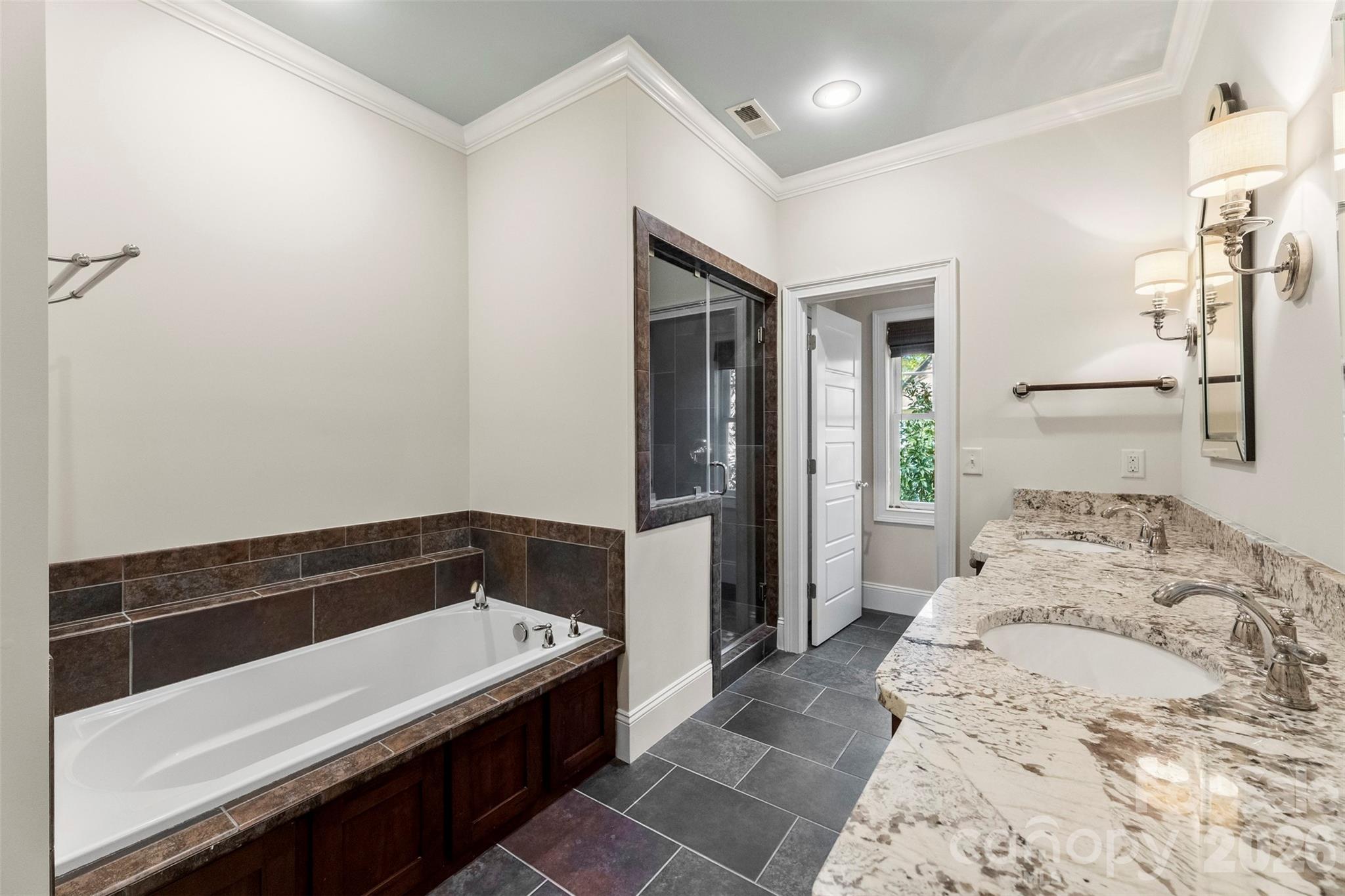 3729 Eaglebrook Drive Property Photo 31