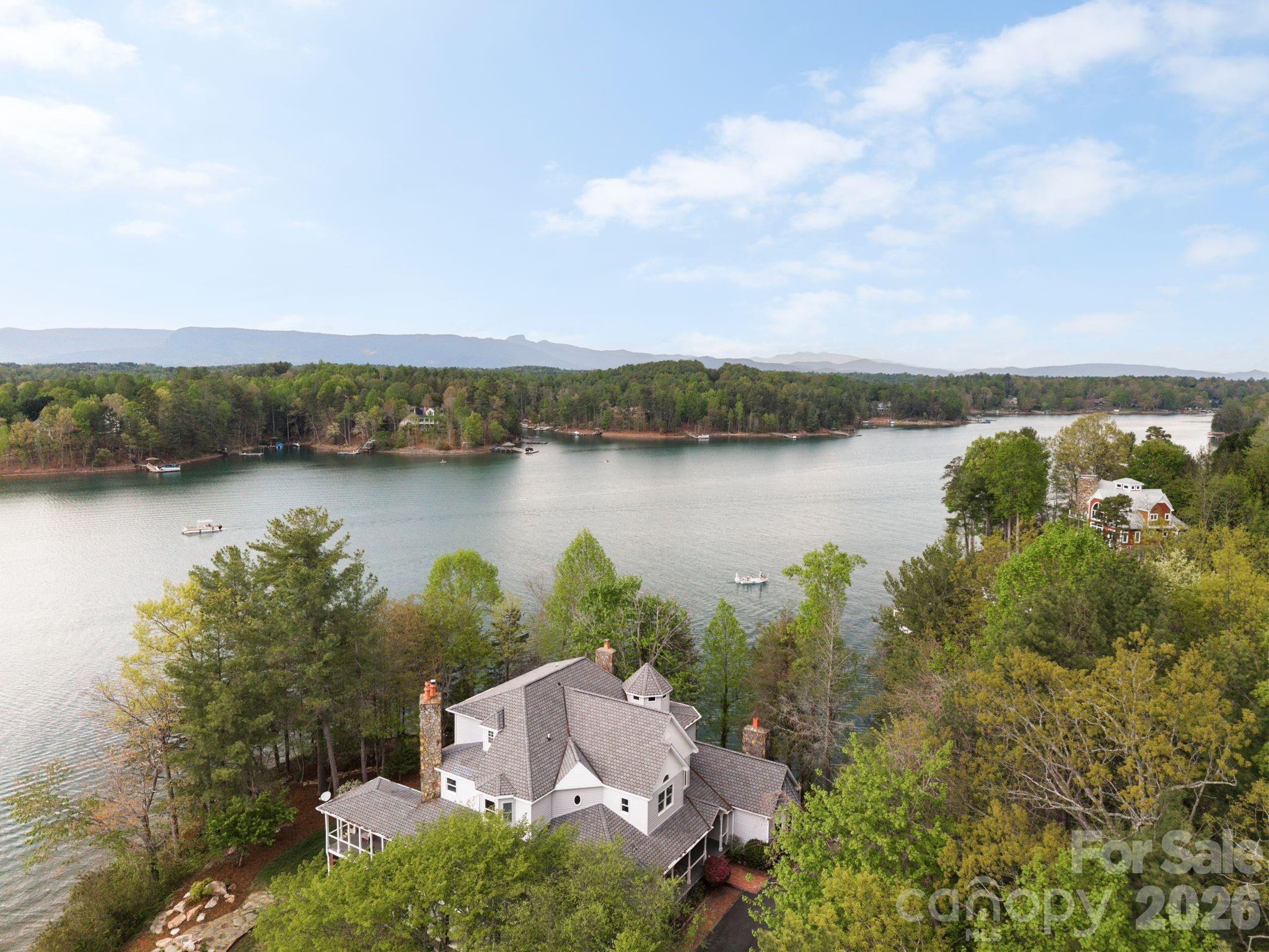 4950 Canterbury Place Property Photo 11