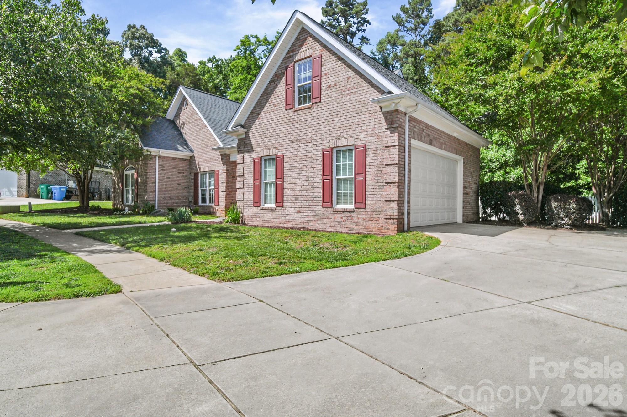 234 Lagoda Drive Property Photo 4