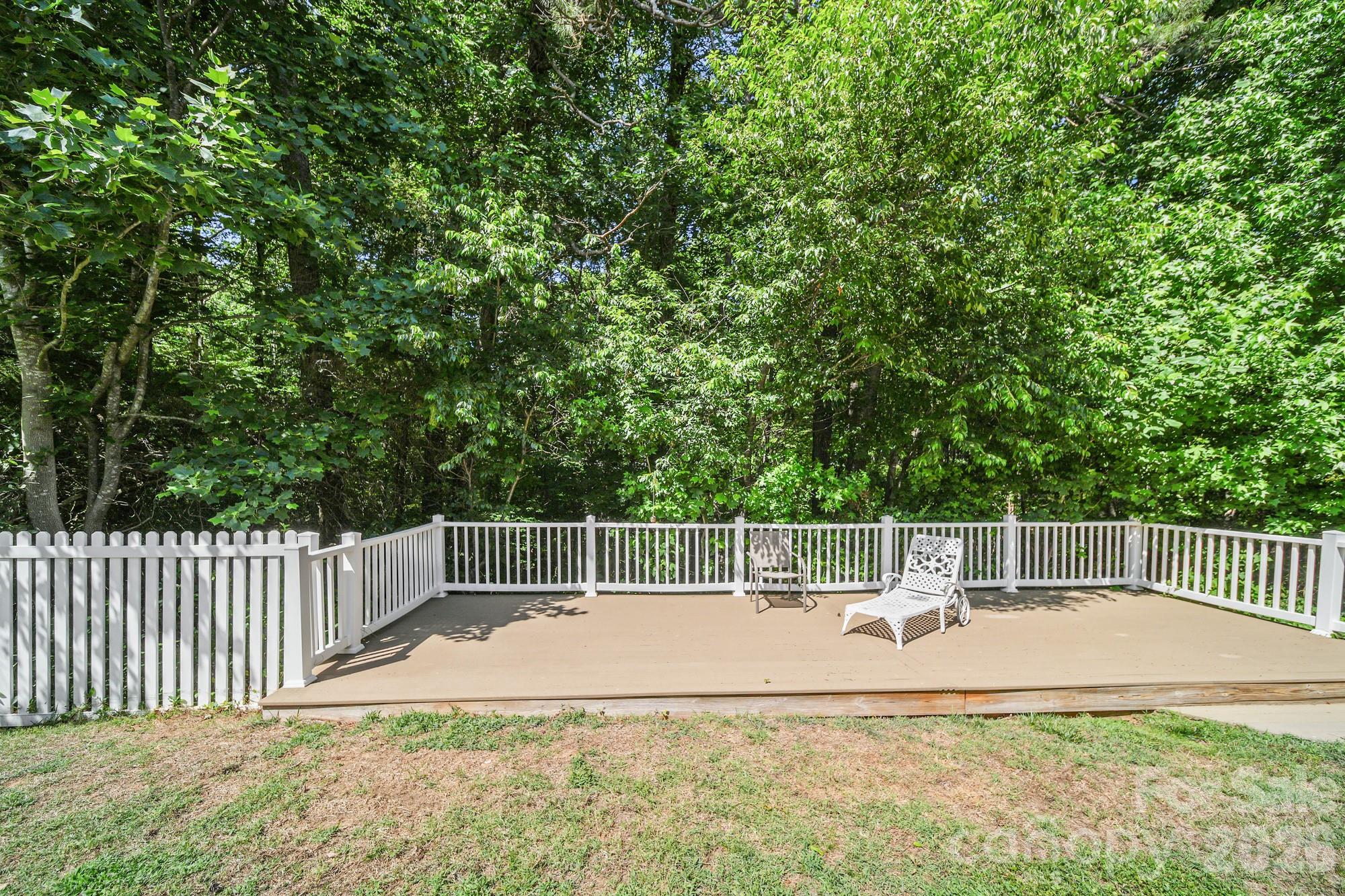 234 Lagoda Drive Property Photo 12