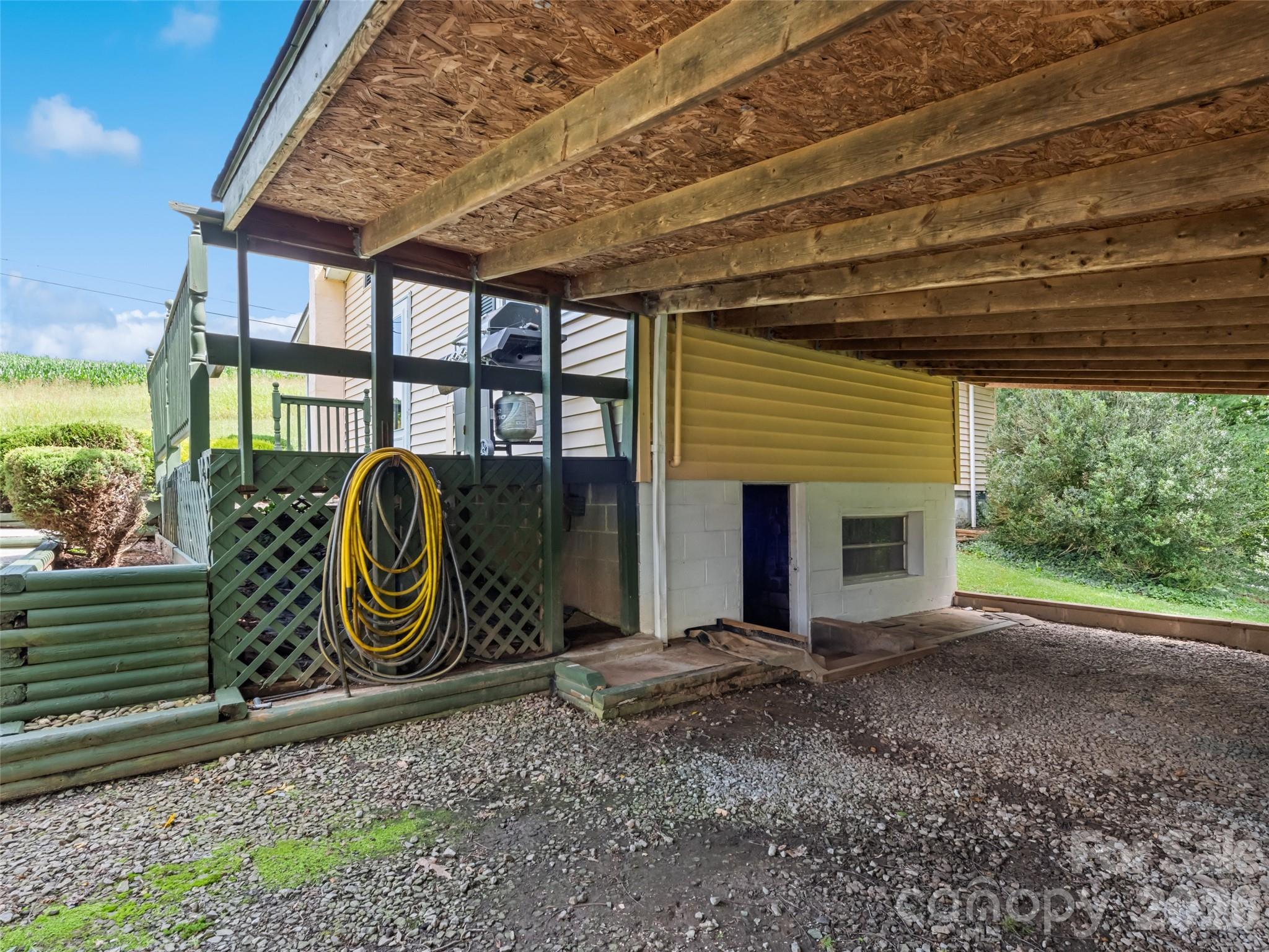 1714 Iron Duff Road Property Photo 8