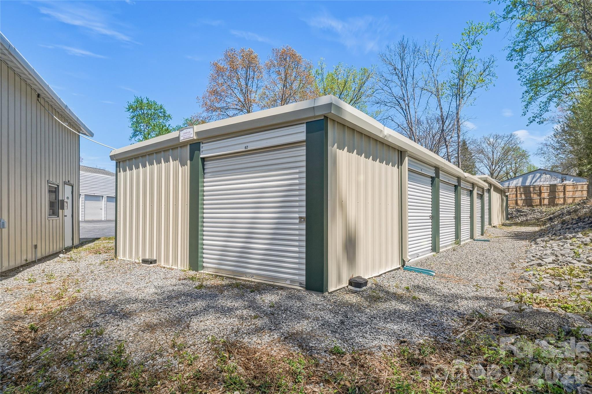 130 Oakland Hill Drive Property Photo 12