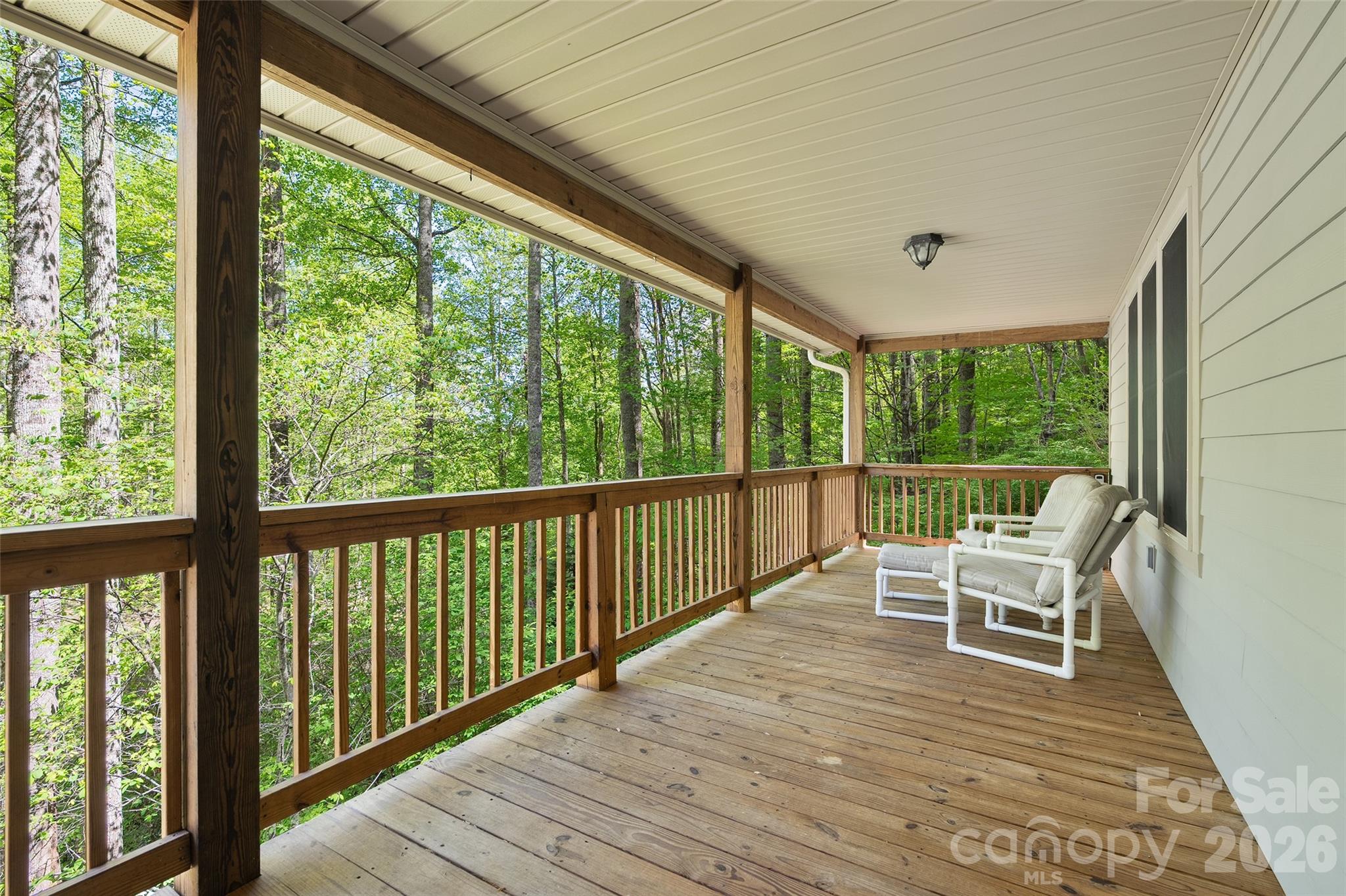 93 Streamside Drive Property Photo 5