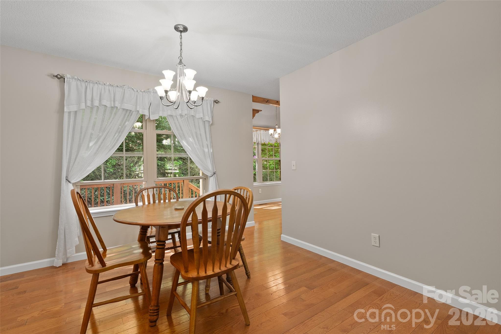 93 Streamside Drive Property Photo 10