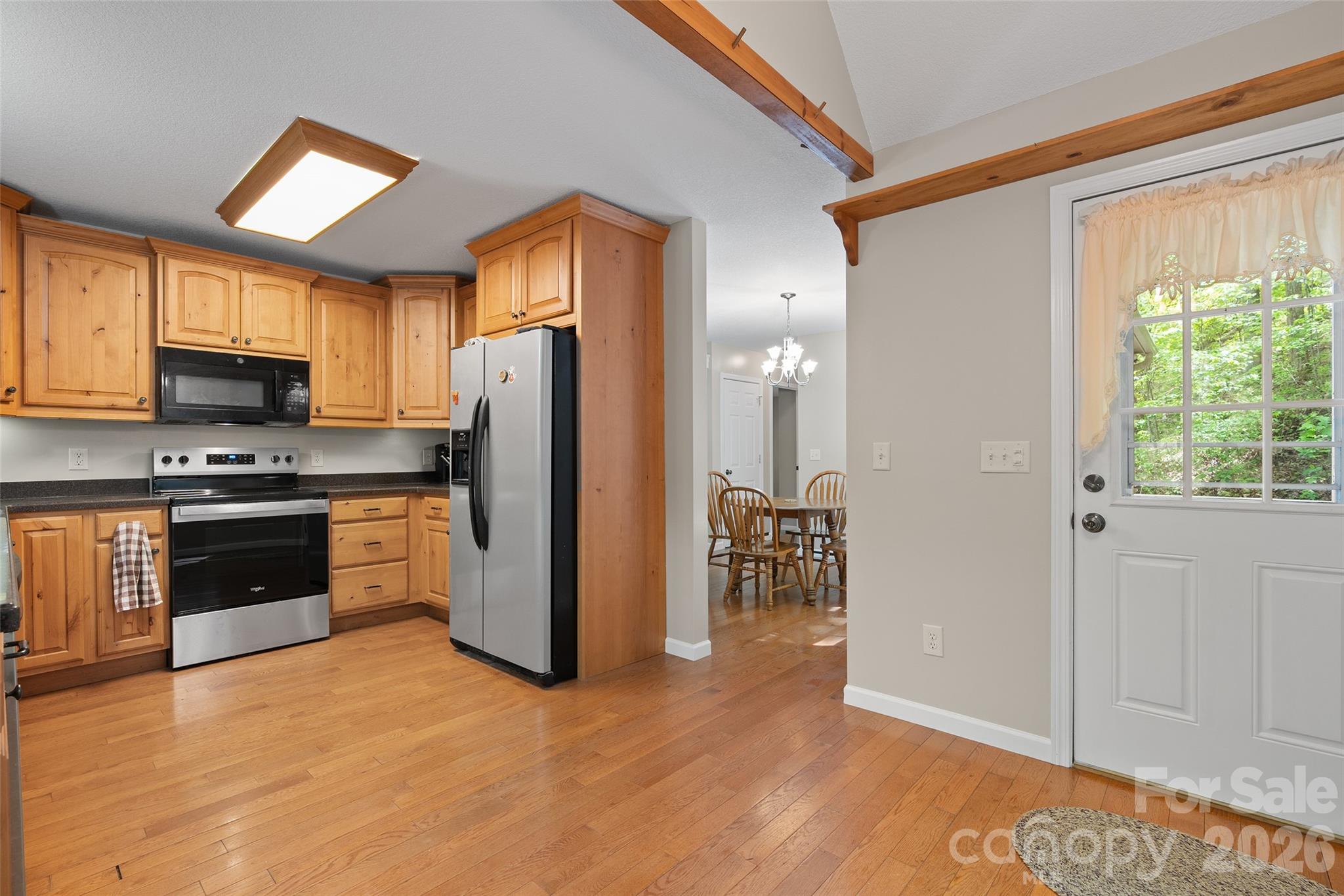 93 Streamside Drive Property Photo 11