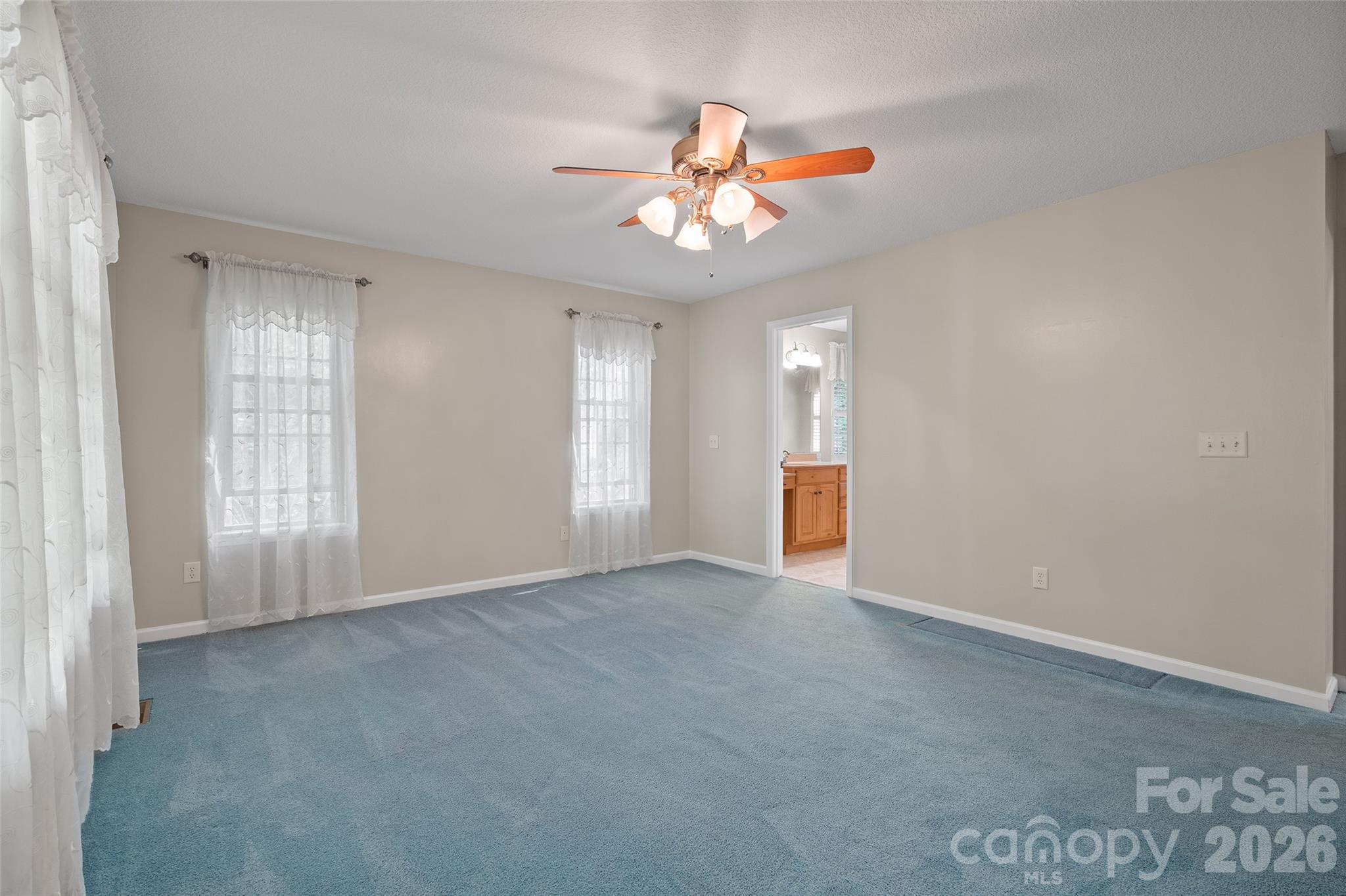 93 Streamside Drive Property Photo 16