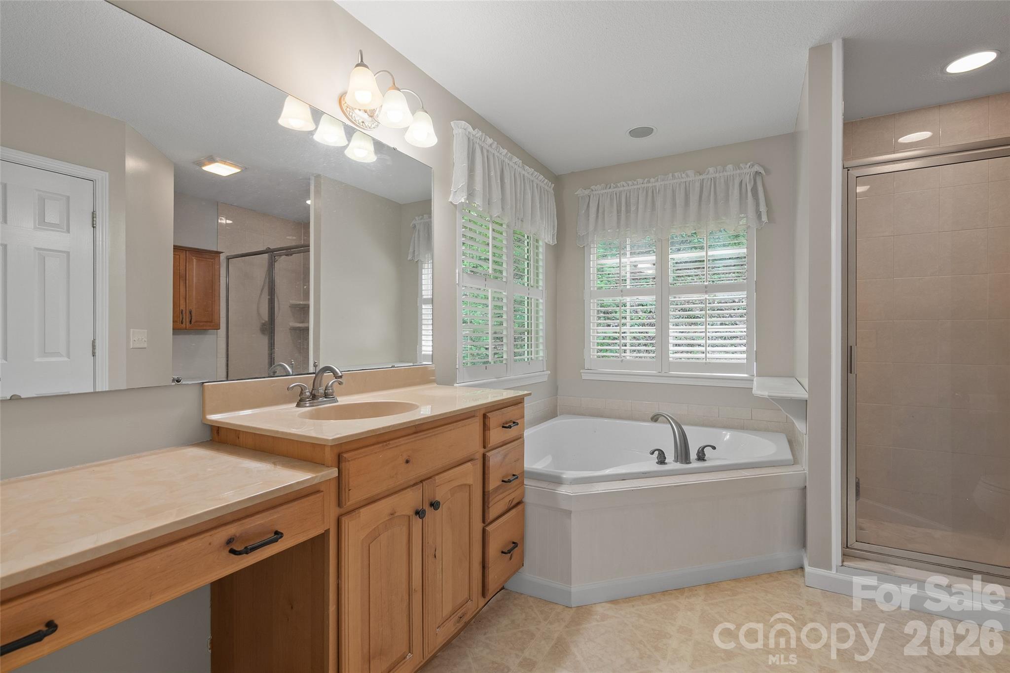 93 Streamside Drive Property Photo 17