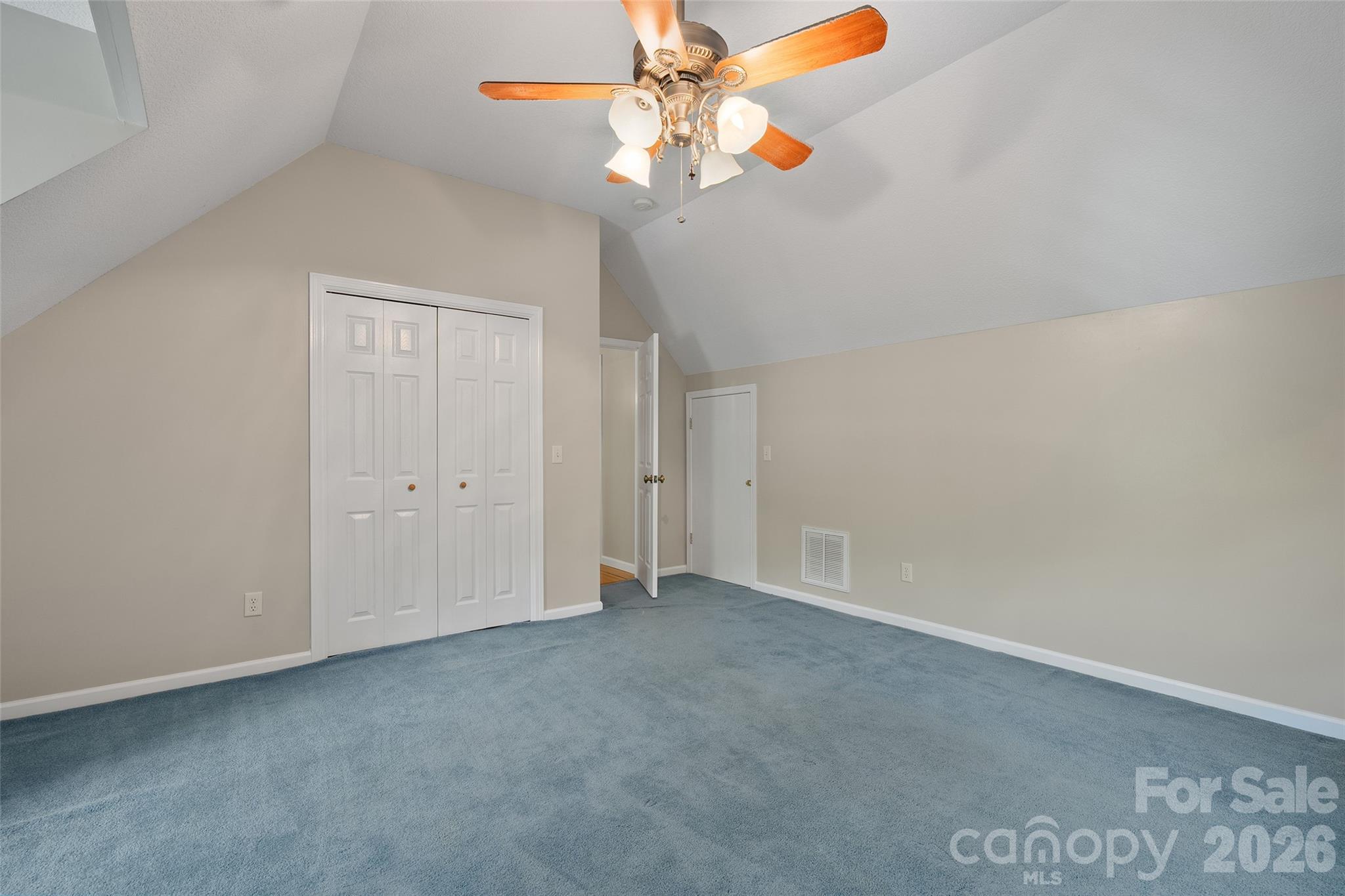 93 Streamside Drive Property Photo 22