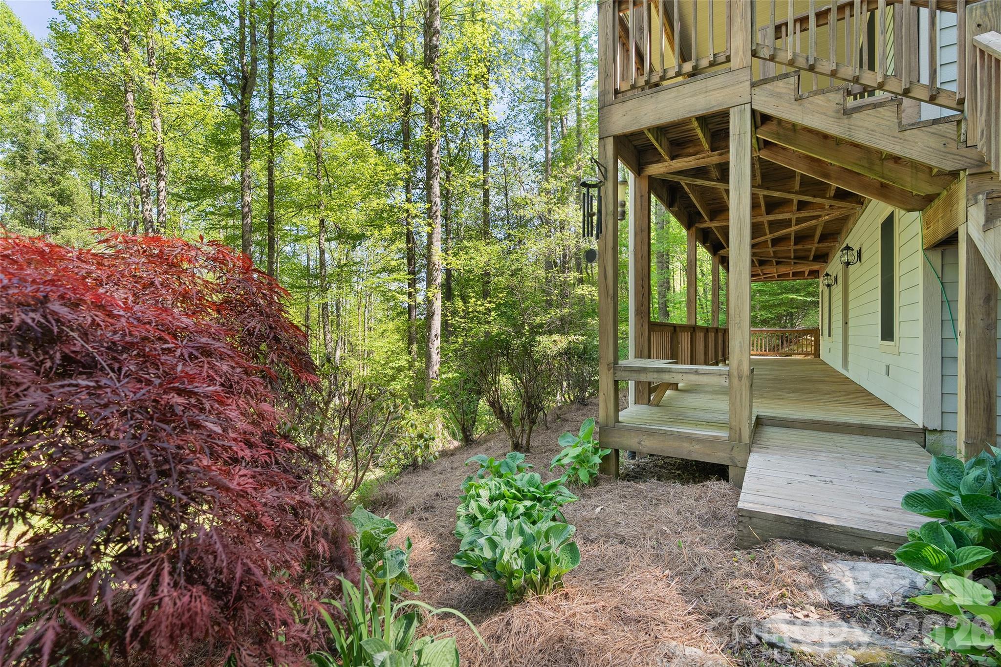 93 Streamside Drive Property Photo 27