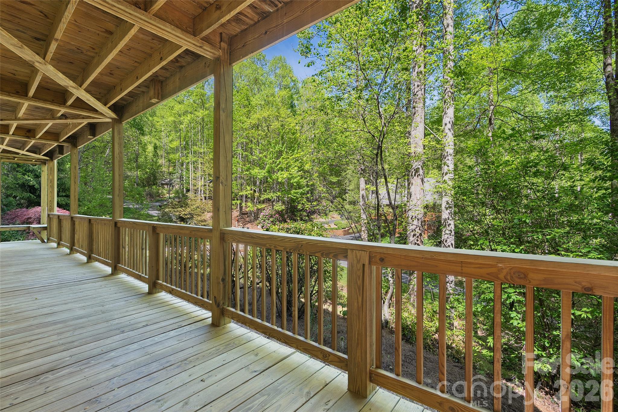 93 Streamside Drive Property Photo 28