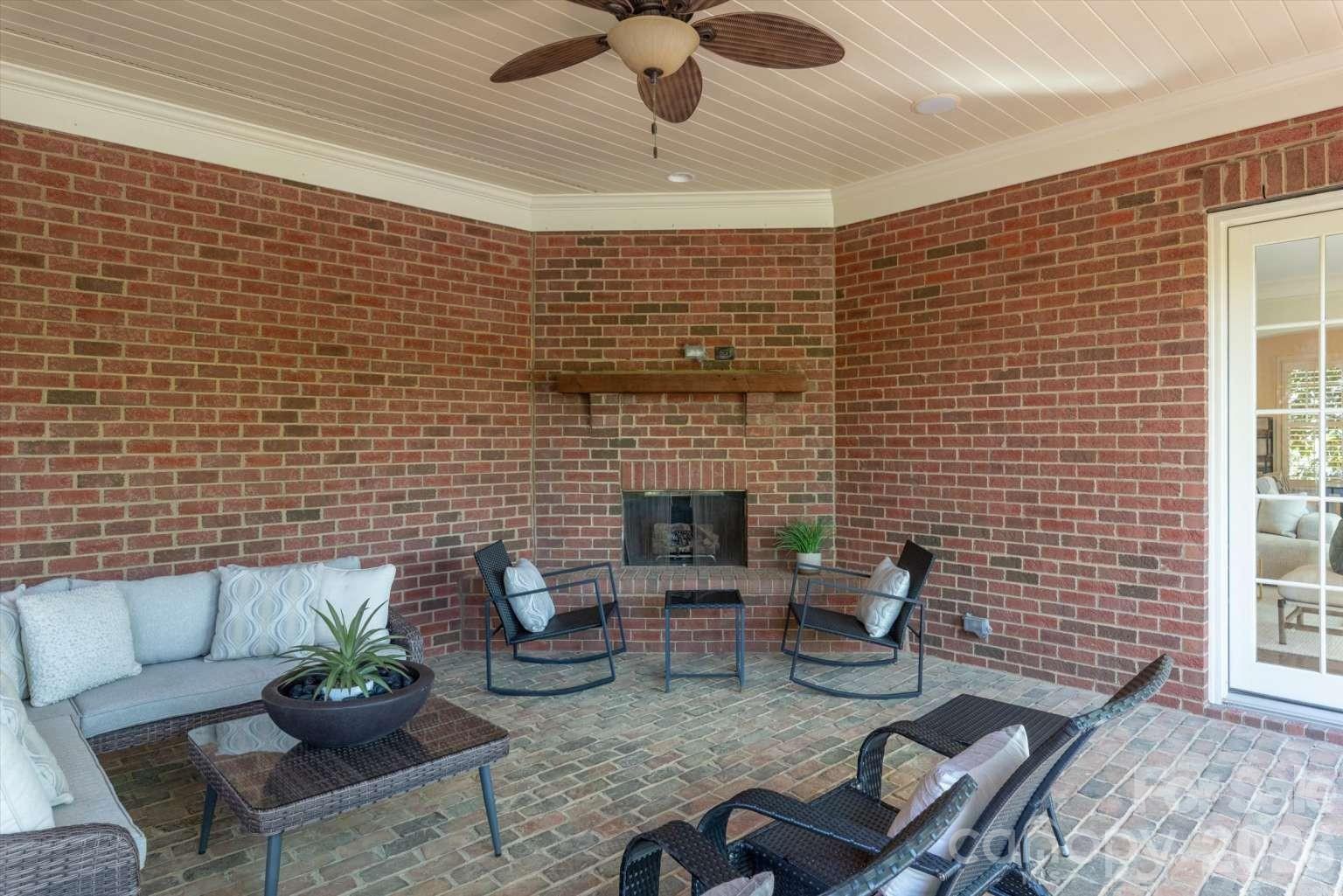 21307 Baltic Drive Property Photo 25