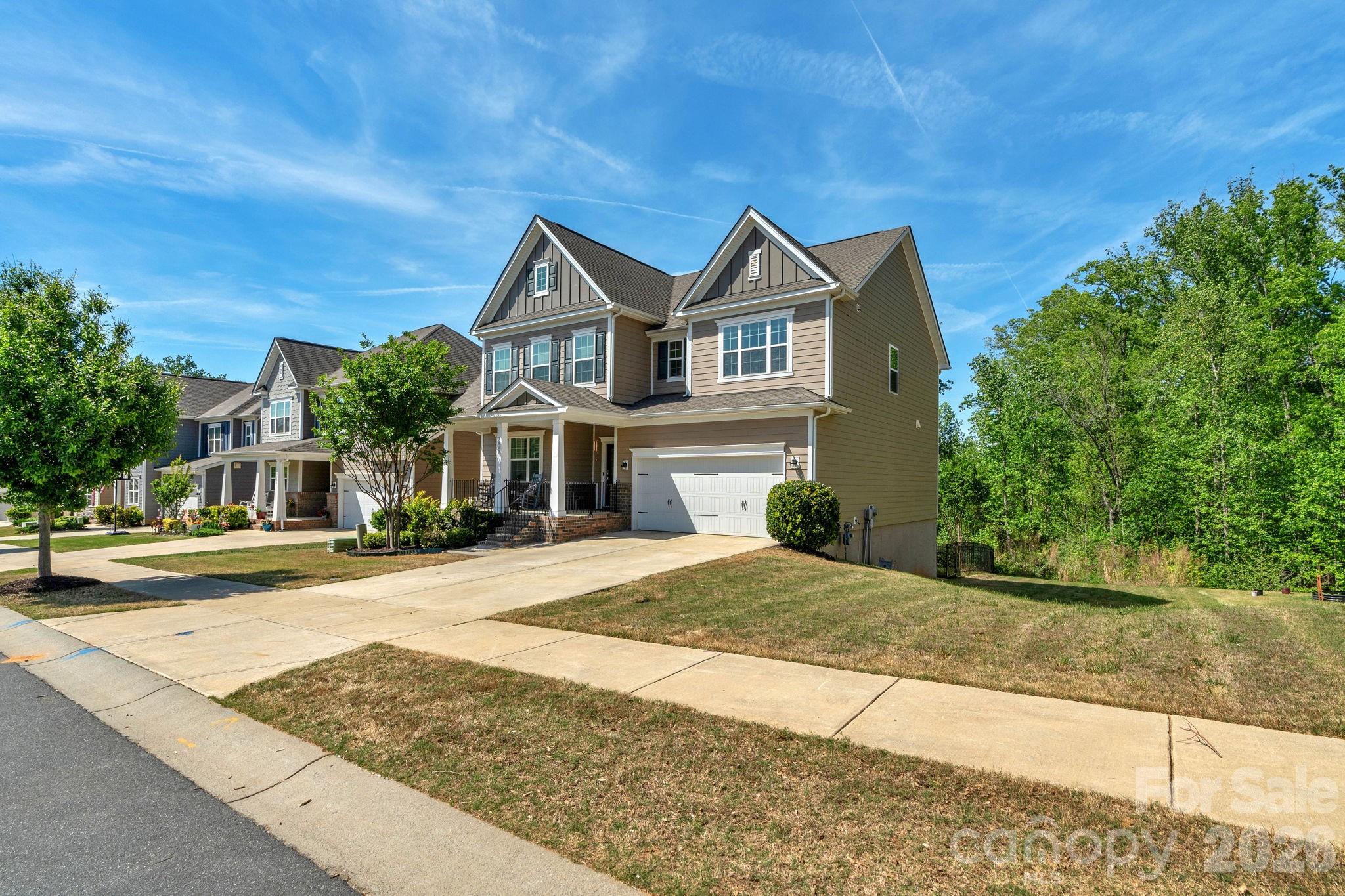 5000 Lily Pond Circle Property Photo 1