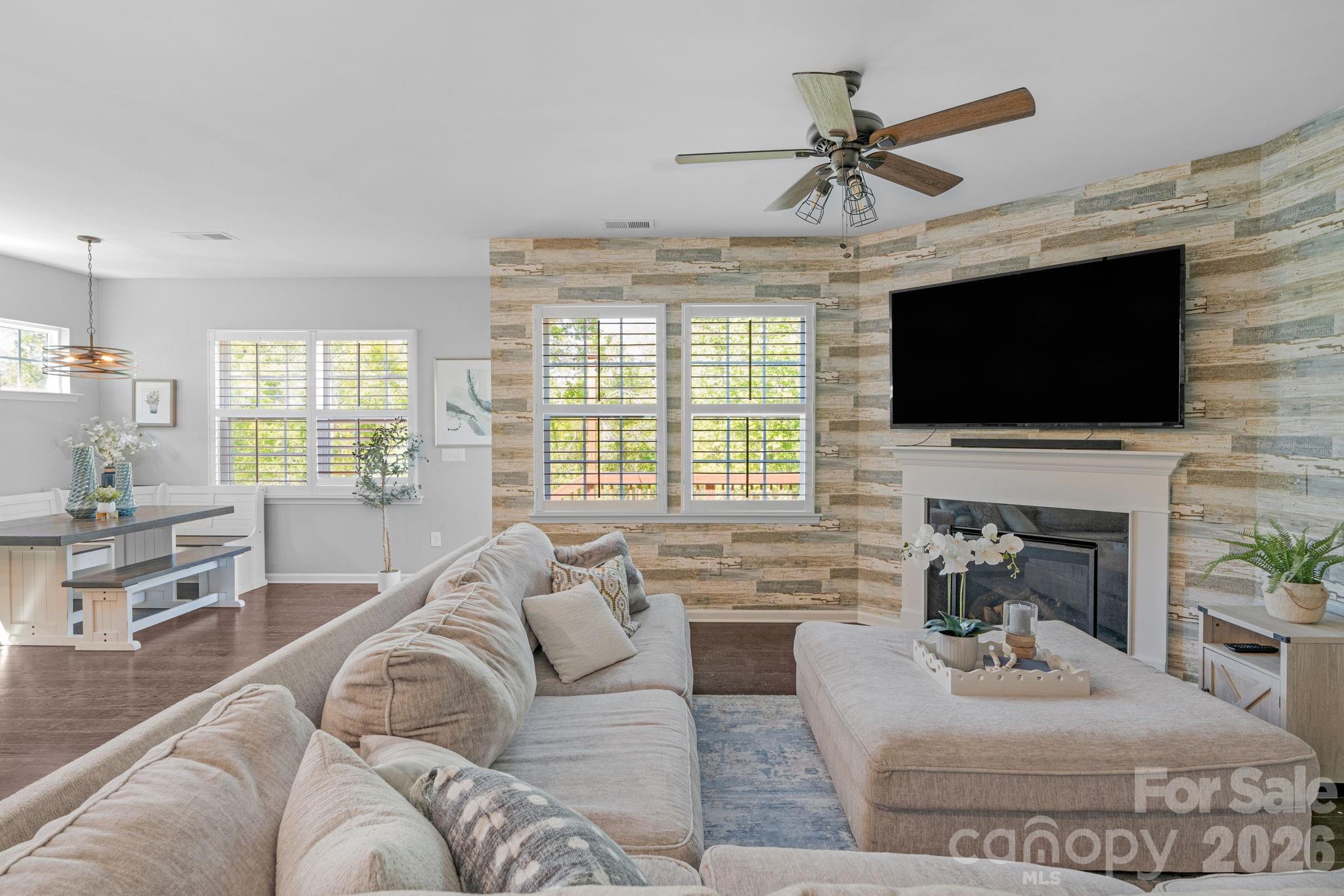 5000 Lily Pond Circle Property Photo 7